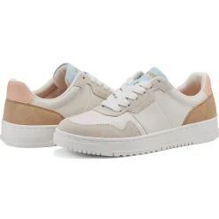 Sneakers|Sneakers><noscript><img width=